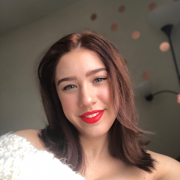 Meet your Posher, Mairin - Picture 1 of 1